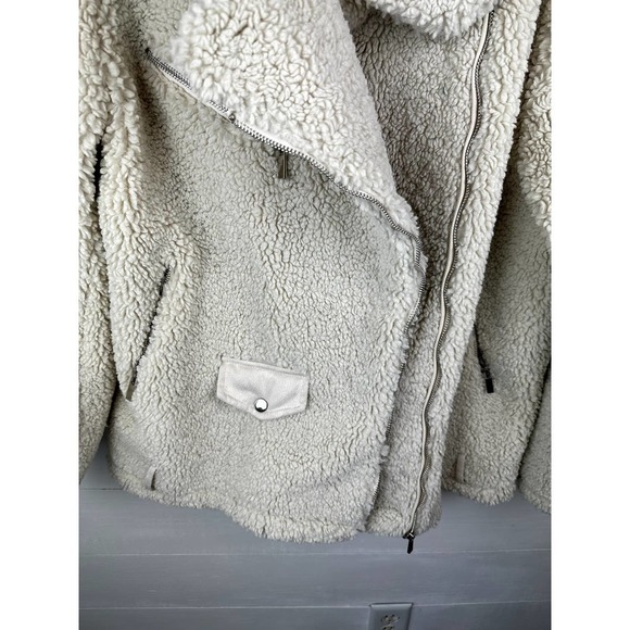 Pre-Loved Lioness On The Road Fuzzy Sherpa Moto Jacket MED - Picture 2 of 9